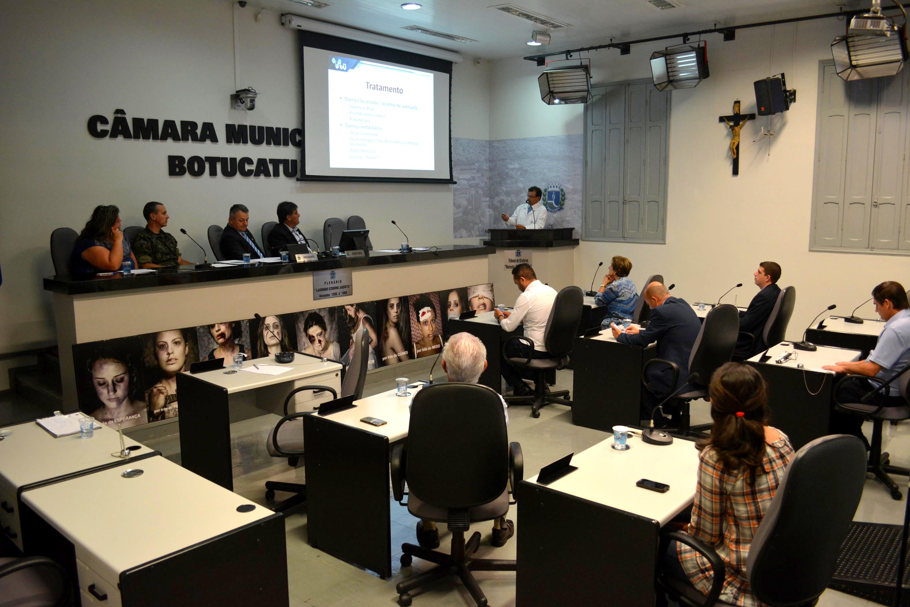 Com auditório lotado, Câmara debateu o câncer de próstata em audiência pública