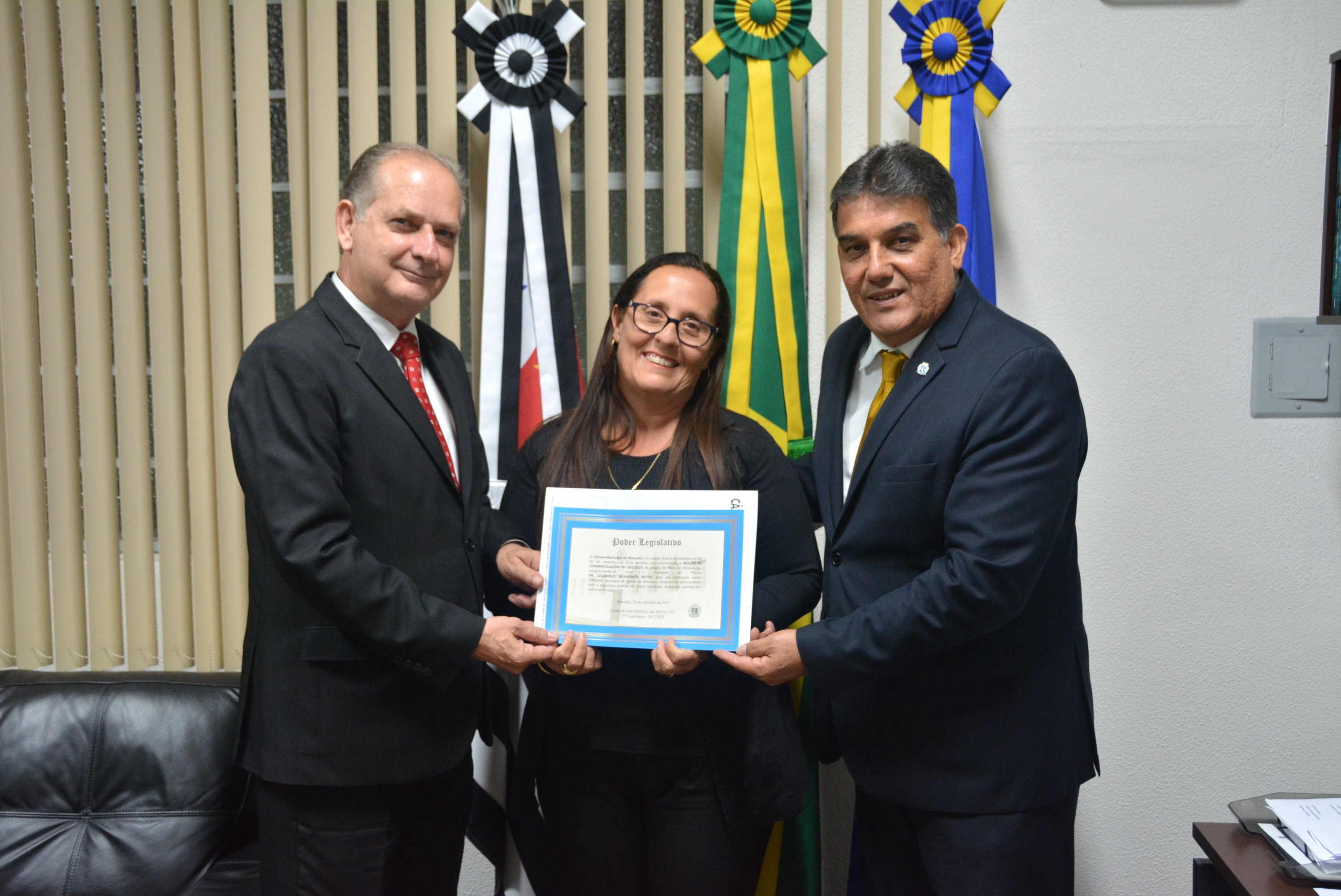 Vereador presta homenagem ao novo Delegado Seccional, Dr. Lourenço Talamonte