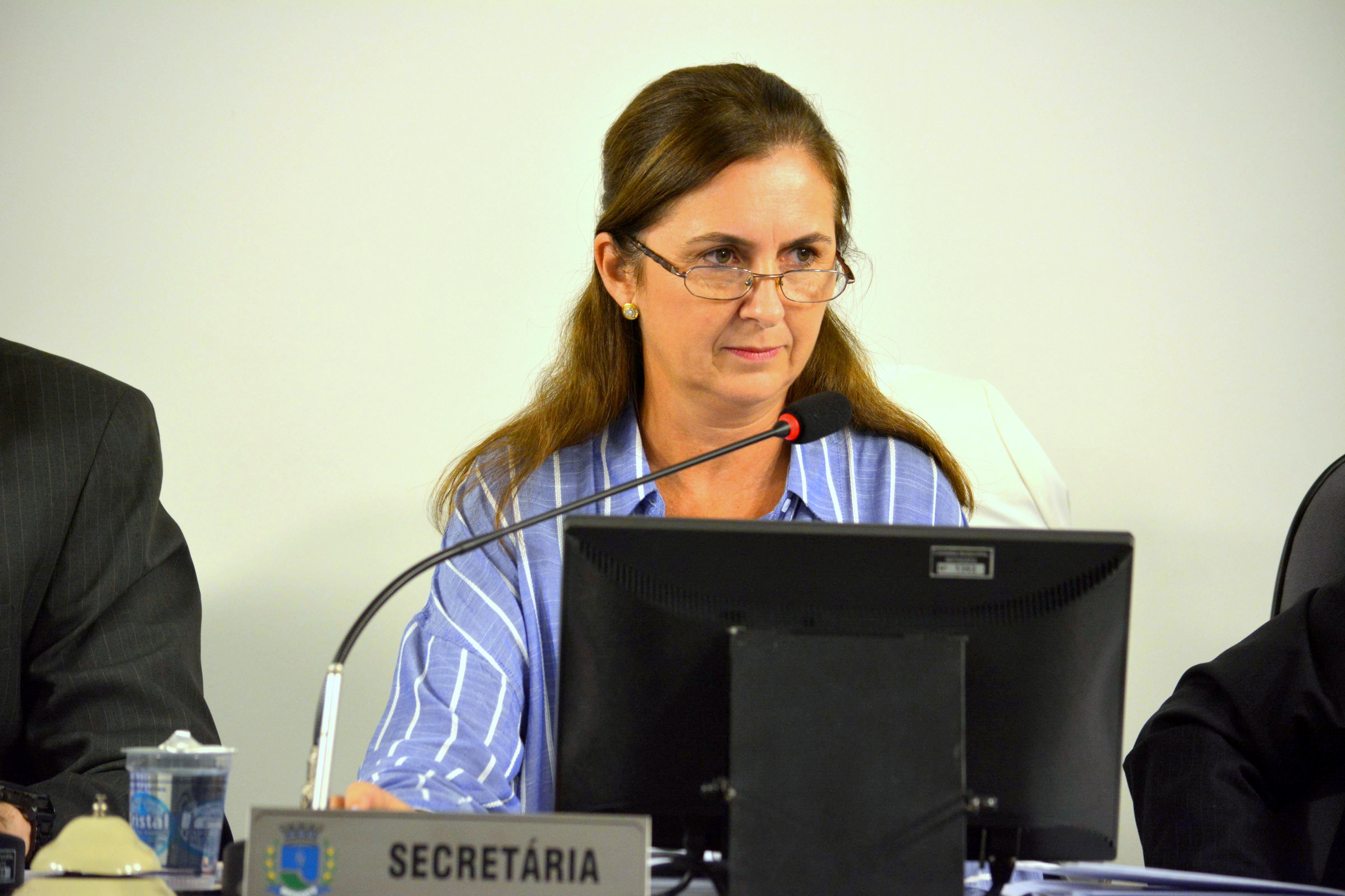 Alessandra Lucchesi solicita ampliação do Programa Educacional de Resistência às Drogas (PROERD)