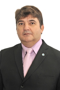 Fernando Carmoni pede a Prefeitura ajuda para transporte de universitarios