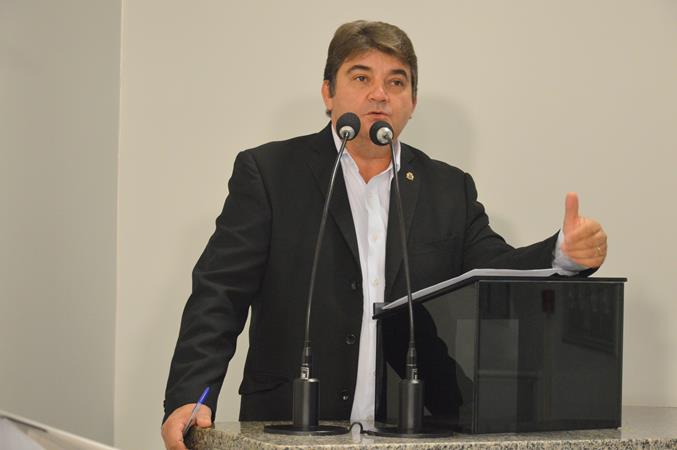 Fernando Carmoni comemora aprovação de Projeto de Lei Complementar o REFIS 2015