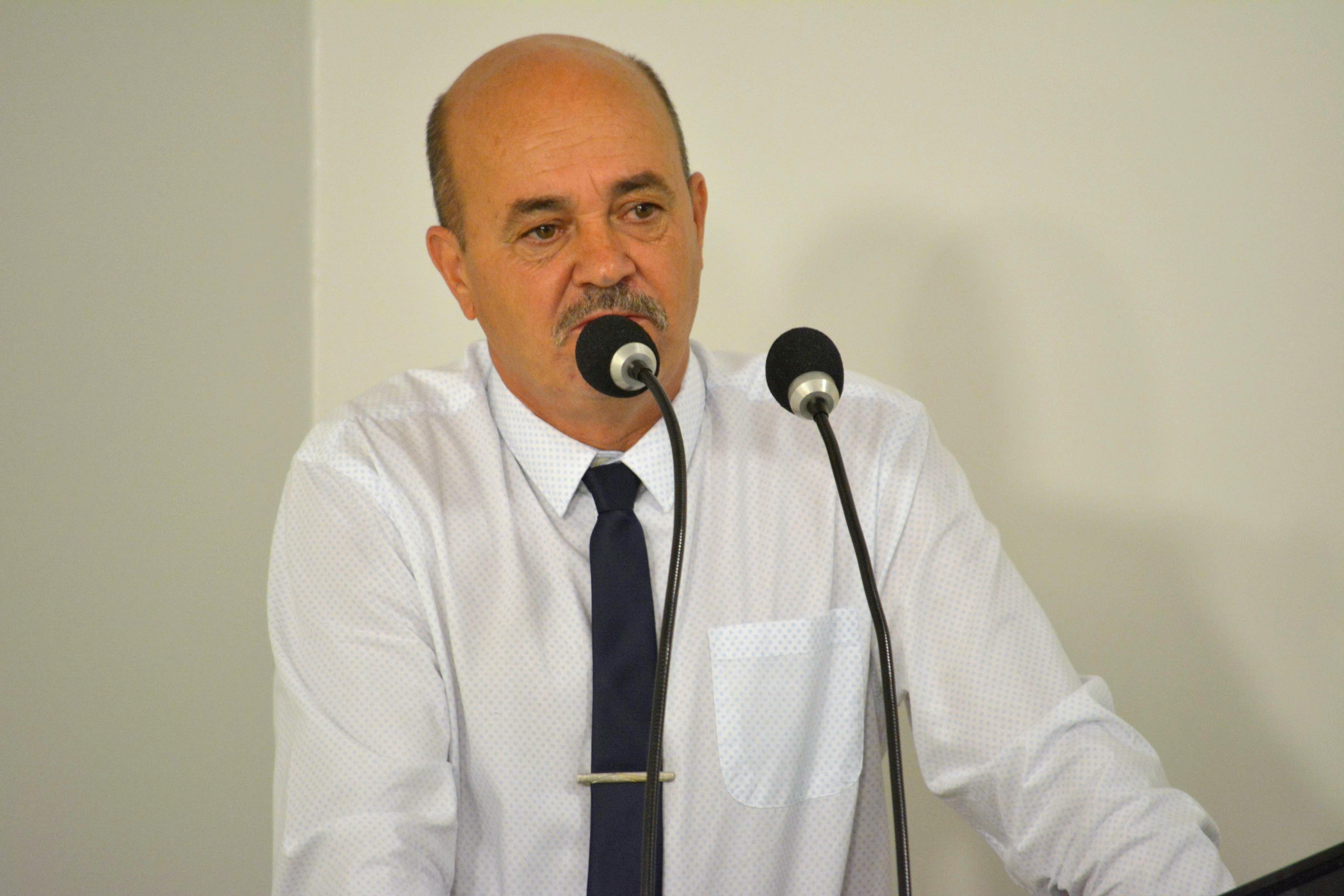 Cula pede a contratação de mais professores para a rede municipal de ensino