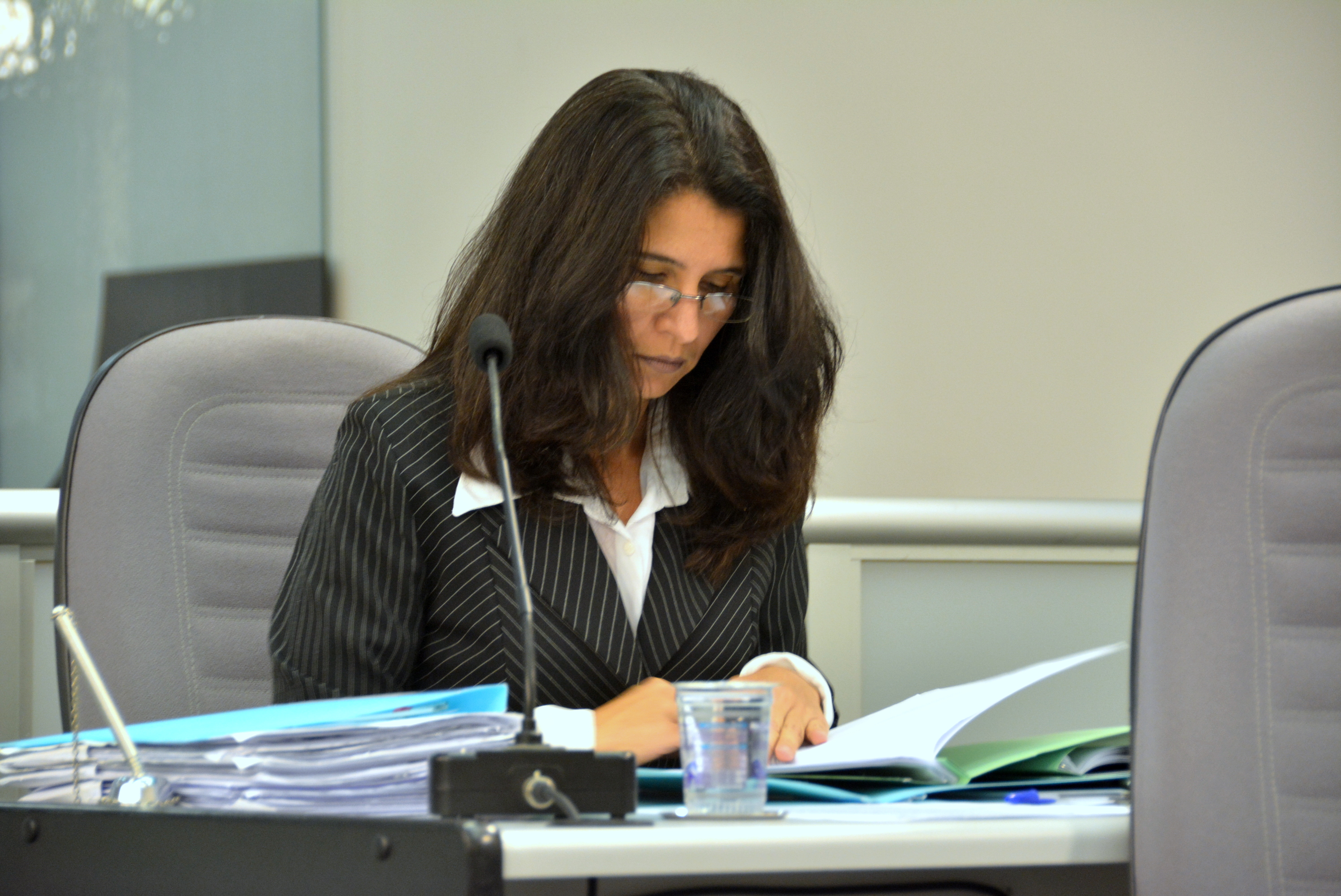 Rose Ielo apresenta pedido pela contratação de assistente social, psicólogas e psicopedagogas