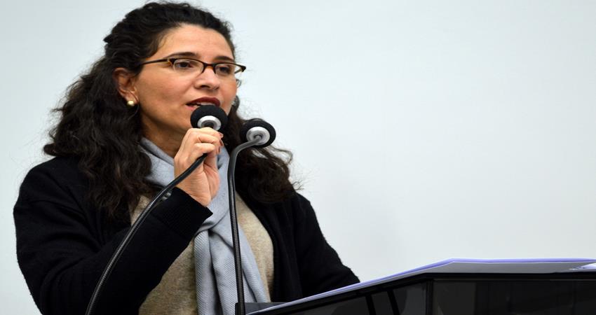 Rose foca seus pedidos na prestação de contas da Fundação UNI e informações sobre o “Mais Educação"