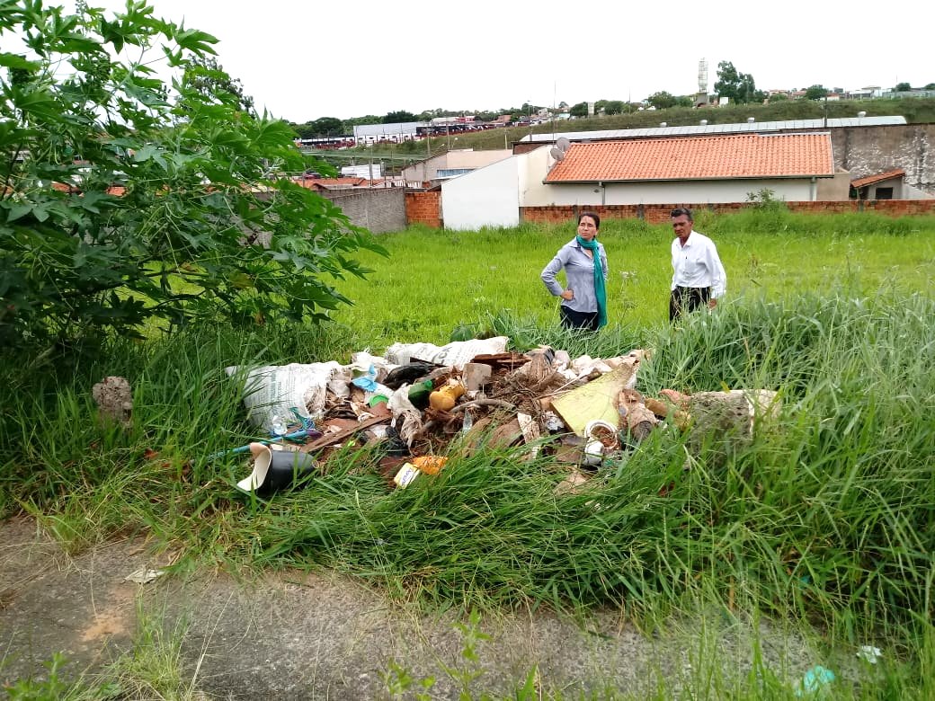 Vereadora cobra ação do município em área com manutenção abandonada no Marajoara