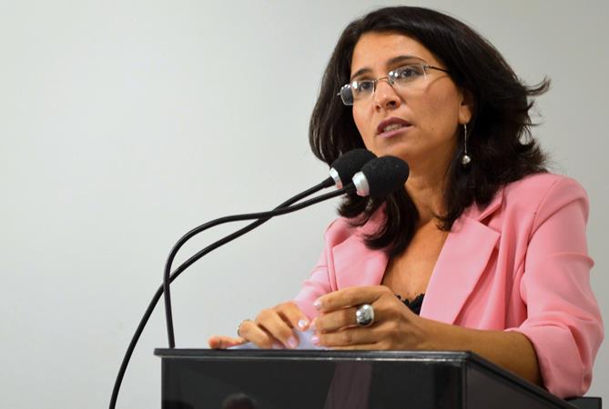 Rose Ielo faz pedido por reunião pública para debater o combate a incêndios em Botucatu