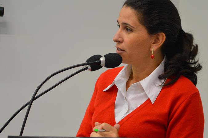 Rose Ielo apresenta questionamentos com relação à progressão funcional horizontal de servidores