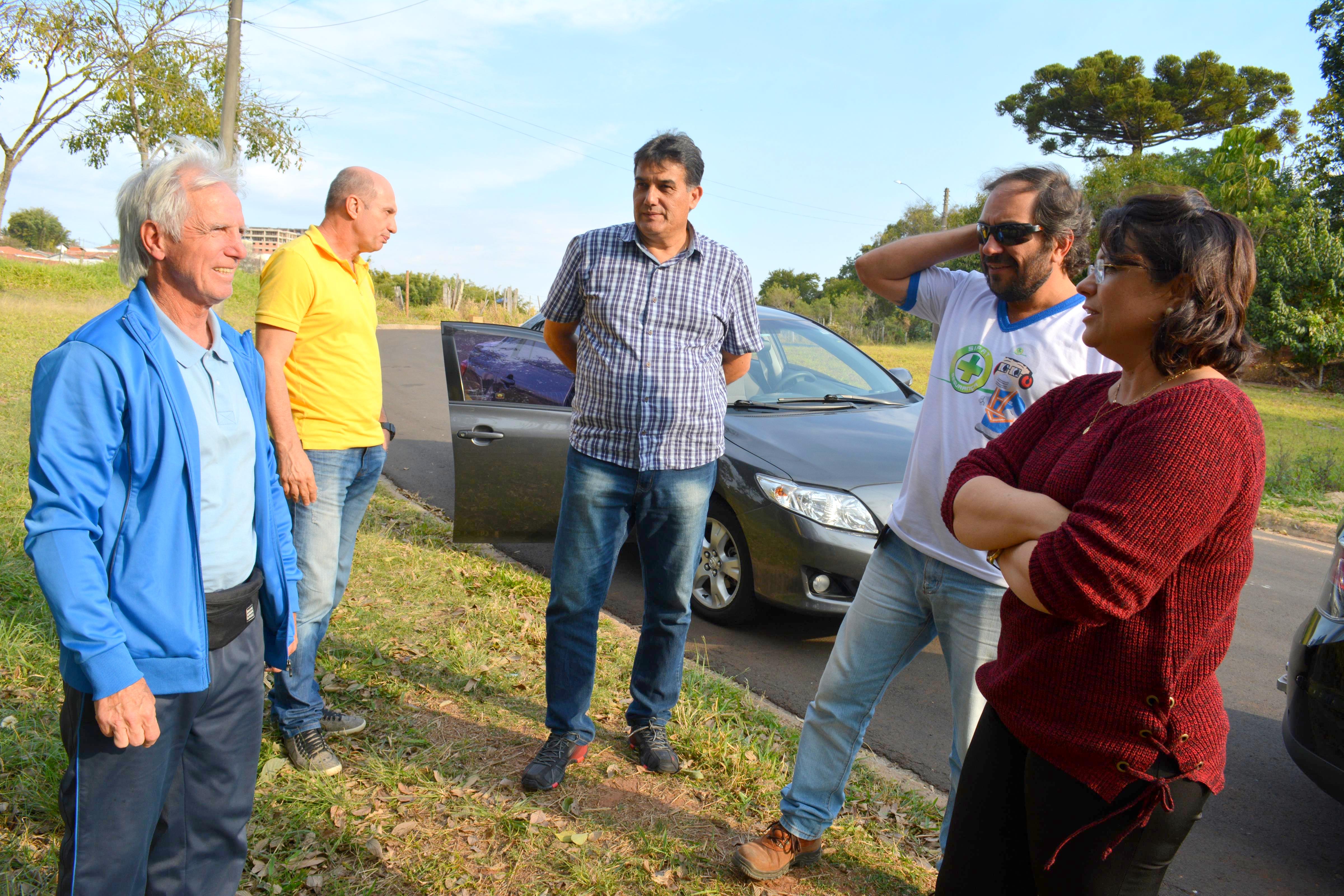 Zé Fernandes busca equipamentos esportivos para Vila São Luiz e Recanto Azul