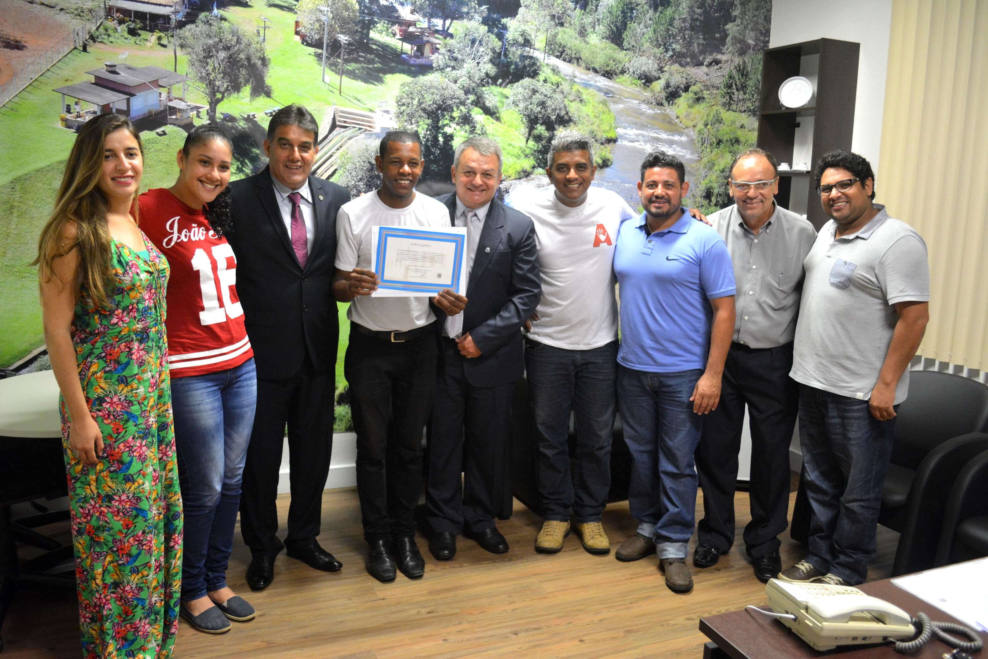 Zé Fernandes presta homenagem ao Movimento Reage com Moção de Congratulações