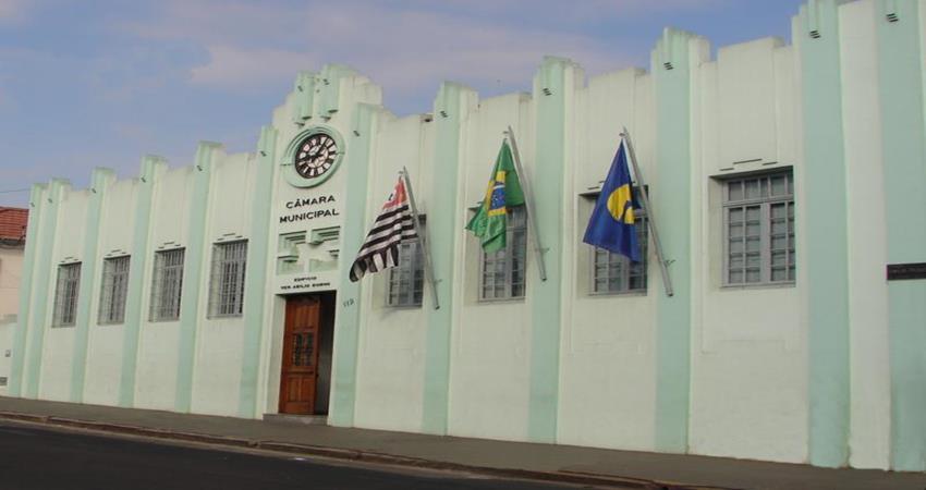 Mais de mil candidatos concorrerão a quatro diferentes vagas em concurso da Câmara Municipal